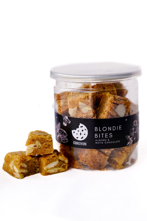Large White Chocolate & Almond Blondie Can